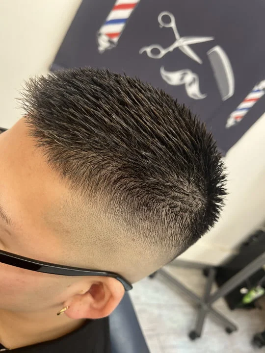 バズカット スキンフェード おしゃれ坊主